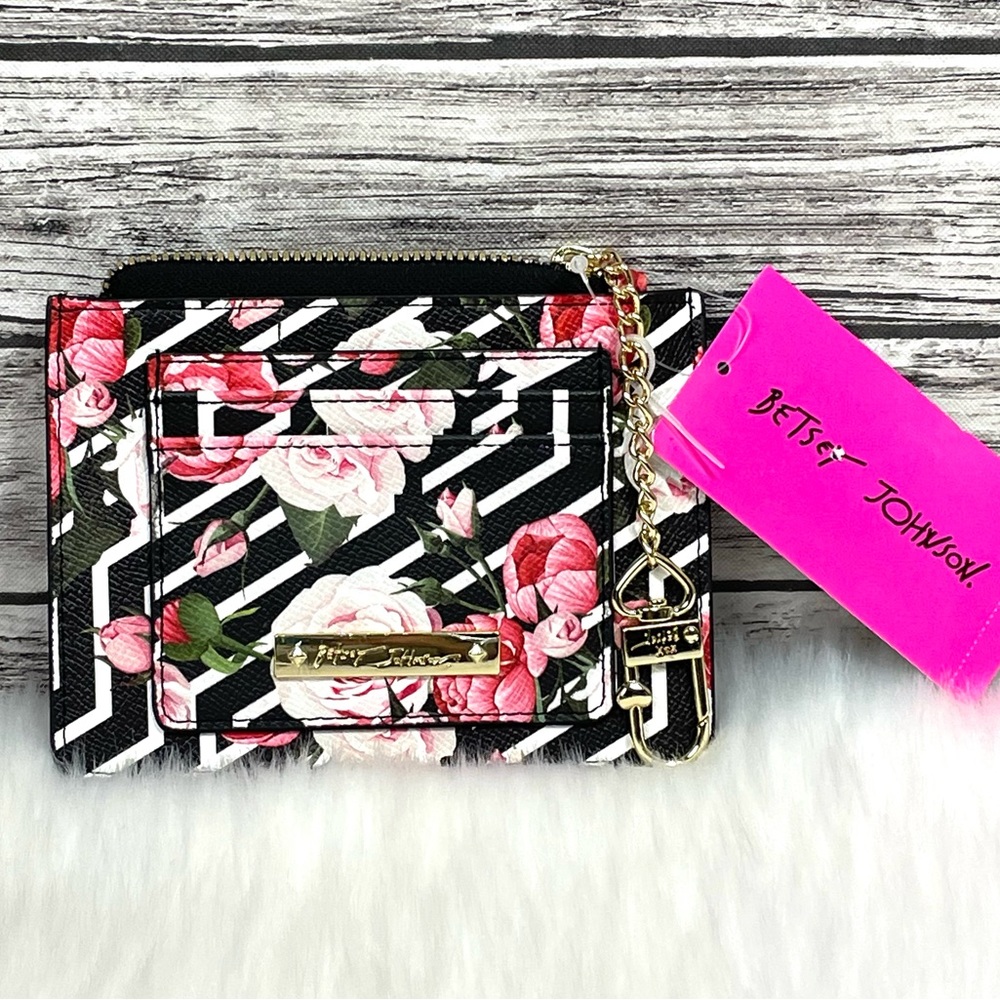 🌺Betsey Johnson Floral Wallet